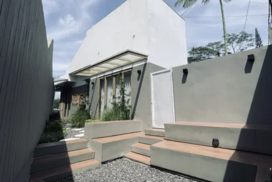 Ngumbara House
